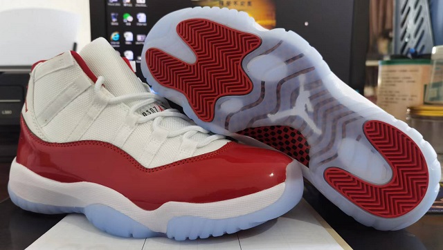 Air Jordan 11 Retro Cherry